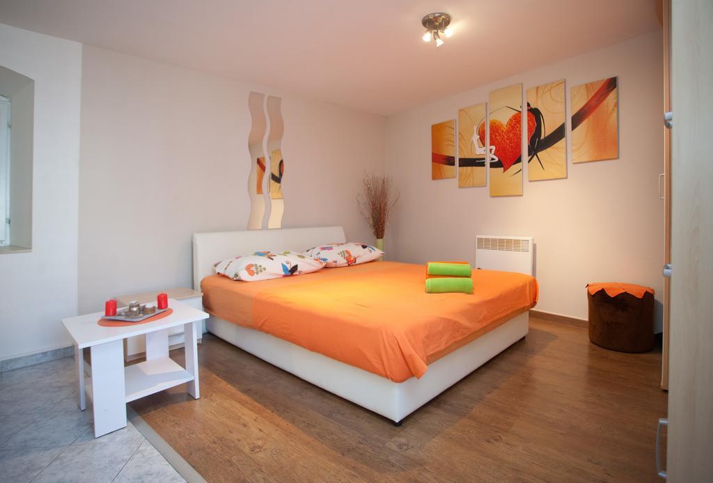 Paradise Apartment With Big Sunny Terrace In The Old Town, Few Meters From The Sea & Riva Promenade Split Oda fotoğraf