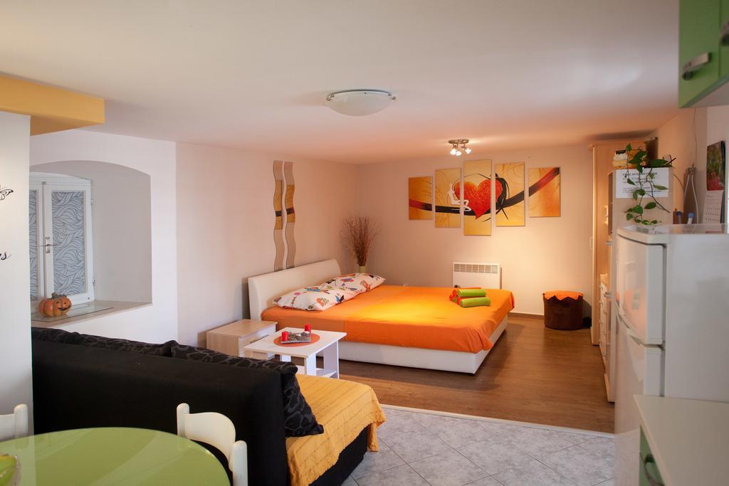 Paradise Apartment With Big Sunny Terrace In The Old Town, Few Meters From The Sea & Riva Promenade Split Oda fotoğraf